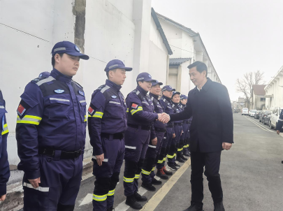 市应急管理局集中走访慰问社会应急救援队伍